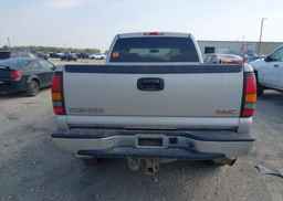 2006 GMC SIERRA 2500HD SL