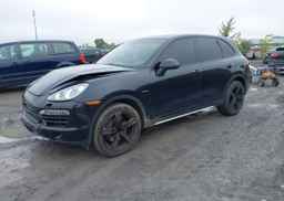 2013 PORSCHE CAYENNE