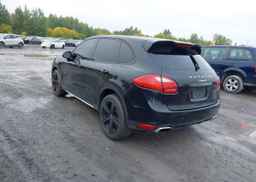 2013 PORSCHE CAYENNE
