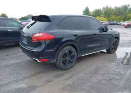 2013 PORSCHE CAYENNE