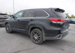 2017 TOYOTA highlander xle