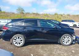 2013 TOYOTA VENZA LE