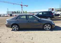 2002 LEXUS IS 300