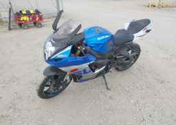 2023 SUZUKI GSX-R750