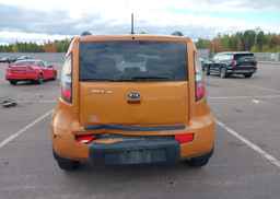 2011 KIA SOUL +