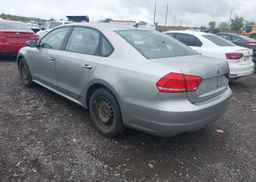 2012 VOLKSWAGEN PASSAT
