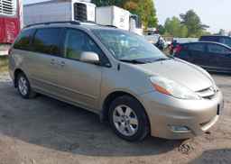 2009 TOYOTA SIENNA CE