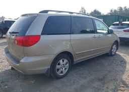 2009 TOYOTA SIENNA CE