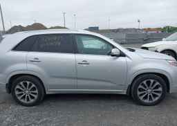 2014 KIA SORENTO