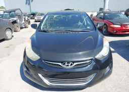 2013 HYUNDAI ELANTRA GL