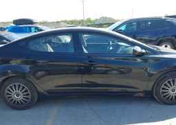 2013 HYUNDAI ELANTRA GL