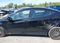 2013 HYUNDAI ELANTRA GL