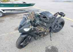 2015 KAWASAKI ZX1000 J