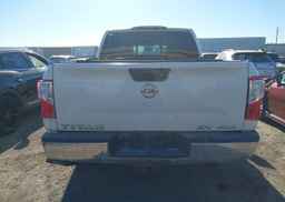 2017 NISSAN TITAN PLATINUM RESERVE