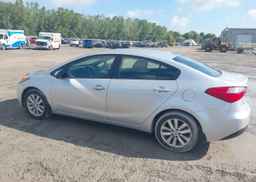 2014 KIA FORTE LX