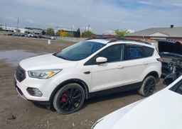 2017 FORD ESCAPE SE