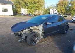 2022 TESLA MODEL 3 RWD
