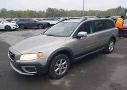 2010 VOLVO XC70 3.2