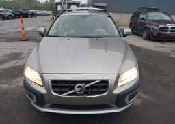 2010 VOLVO XC70 3.2