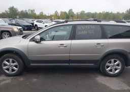 2010 VOLVO XC70 3.2