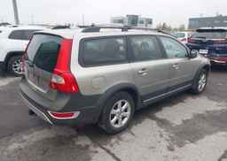 2010 VOLVO XC70 3.2