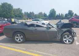 2010 DODGE CHALLENGER SE