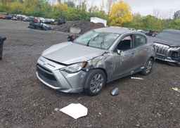 2016 TOYOTA YARIS