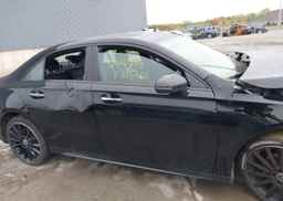 2022 MERCEDES-BENZ A 220 4MATIC