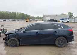 2021 KIA FORTE5 EX