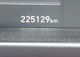 2022 HYUNDAI ELANTRA PREFERRED IVT WITH SUN AND TECH PACKAGE