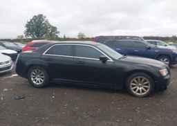2013 CHRYSLER 300 TOURING