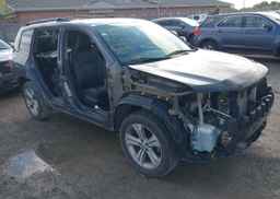 2011 TOYOTA HIGHLANDER SE