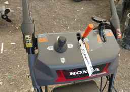 1900 HONDA snowblower