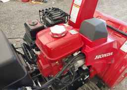 1900 HONDA snowblower