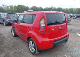 2011 KIA SOUL +
