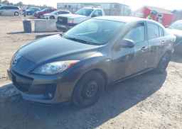 2013 MAZDA MAZDA3 GS-SKY