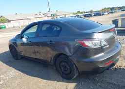 2013 MAZDA MAZDA3 GS-SKY