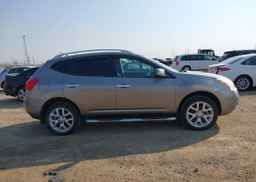 2010 NISSAN ROGUE S