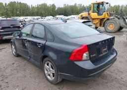 2010 VOLVO S40 2.4I