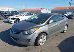 2013 HYUNDAI ELANTRA GL