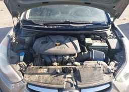2013 HYUNDAI ELANTRA GL