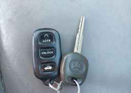 2003 TOYOTA CAMRY LE V6