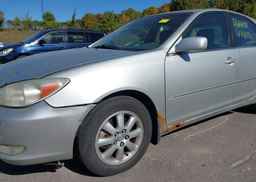 2003 TOYOTA CAMRY LE V6