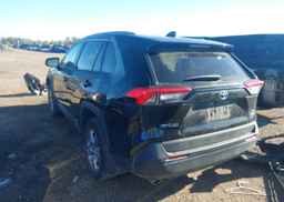 2023 TOYOTA RAV4 HYBRID XLE
