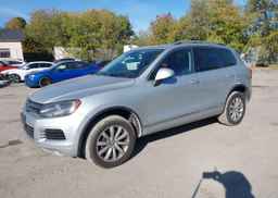 2013 VOLKSWAGEN TOUAREG