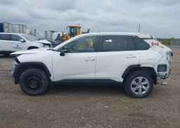 2022 TOYOTA RAV4 LE