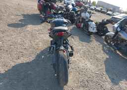 2013 TRIUMPH MOTORCYCLE STREET TRIPLE R