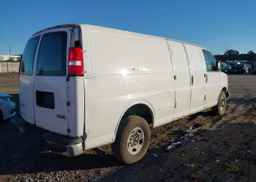 2017 GMC SAVANA 3500 WORK VAN
