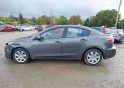 2013 MAZDA 3 I