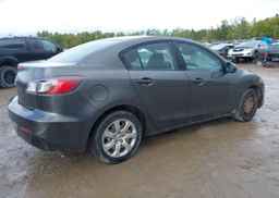2013 MAZDA 3 I